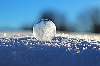 滴水成氷